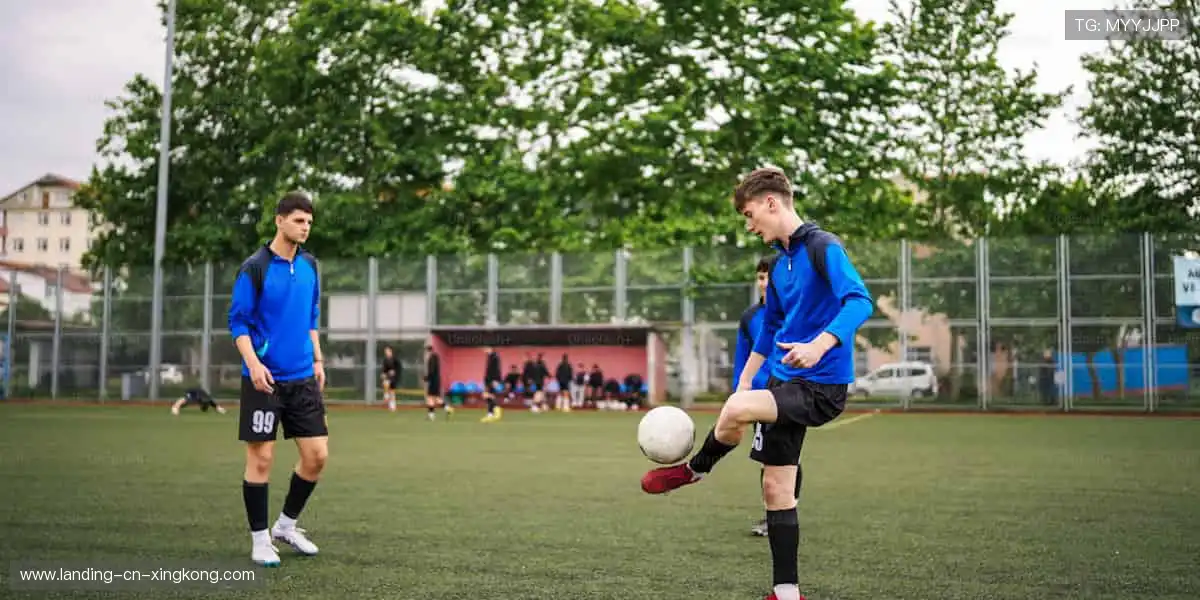 🏆 冠军同款，把荣耀穿在身上！